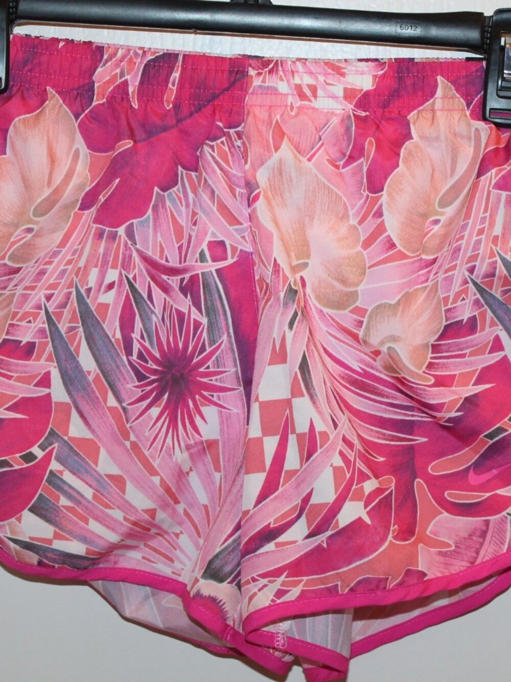 New Nike Girls Floral Dri -Fit Running Shorts Size Large